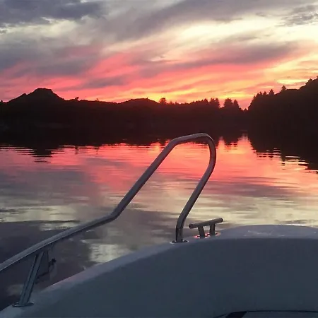 بيت للعطل 3 Bedroom Stunning In *